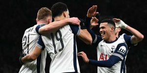 Tottenham đánh bại MU bởi "đòn độc" của Jose Mourinho